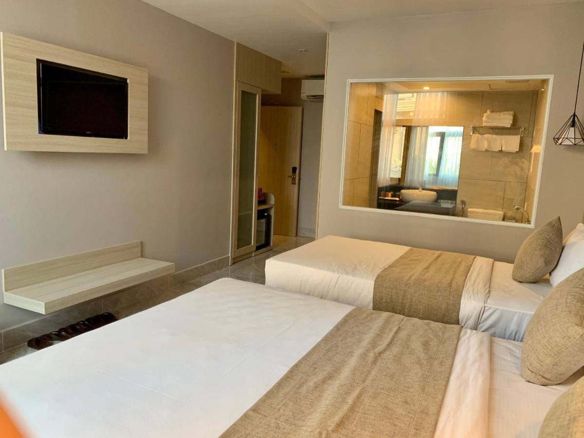 Holiday 2 Hotel Кан То Екстериор снимка