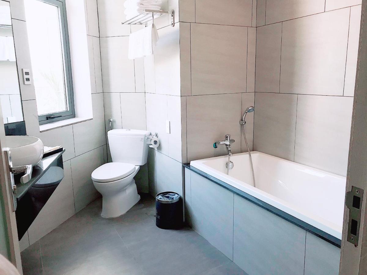 Holiday 2 Hotel Кан То Екстериор снимка