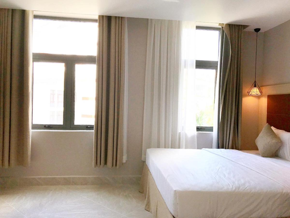 Holiday 2 Hotel Кан То Екстериор снимка