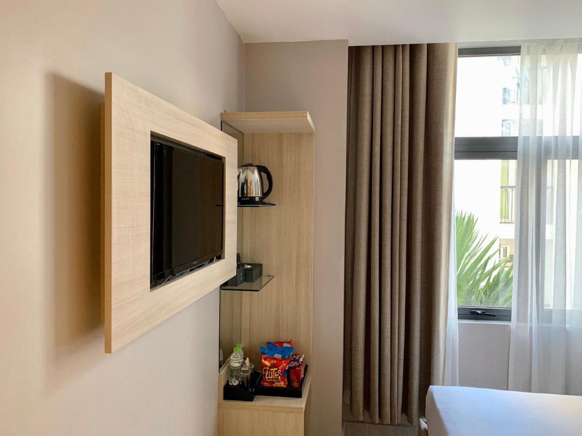 Holiday 2 Hotel Кан То Екстериор снимка
