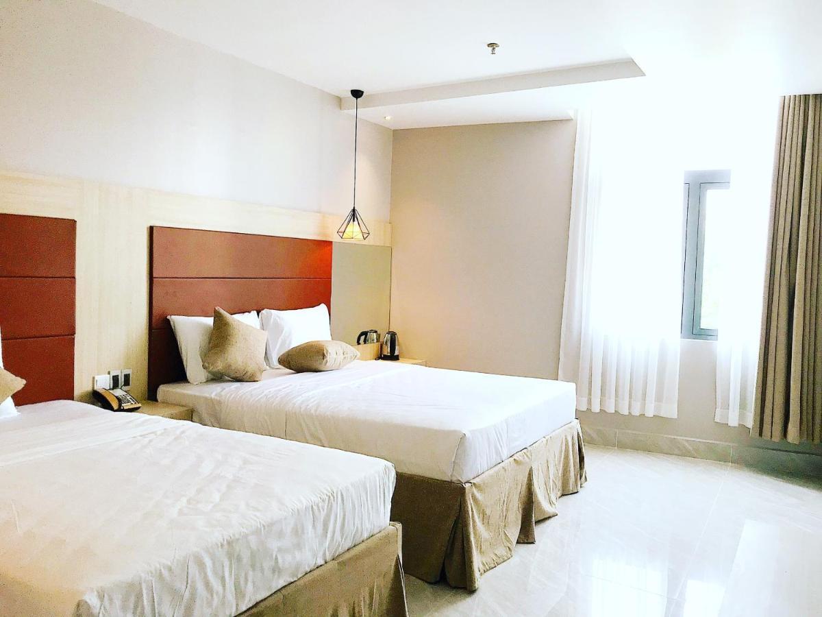 Holiday 2 Hotel Кан То Екстериор снимка