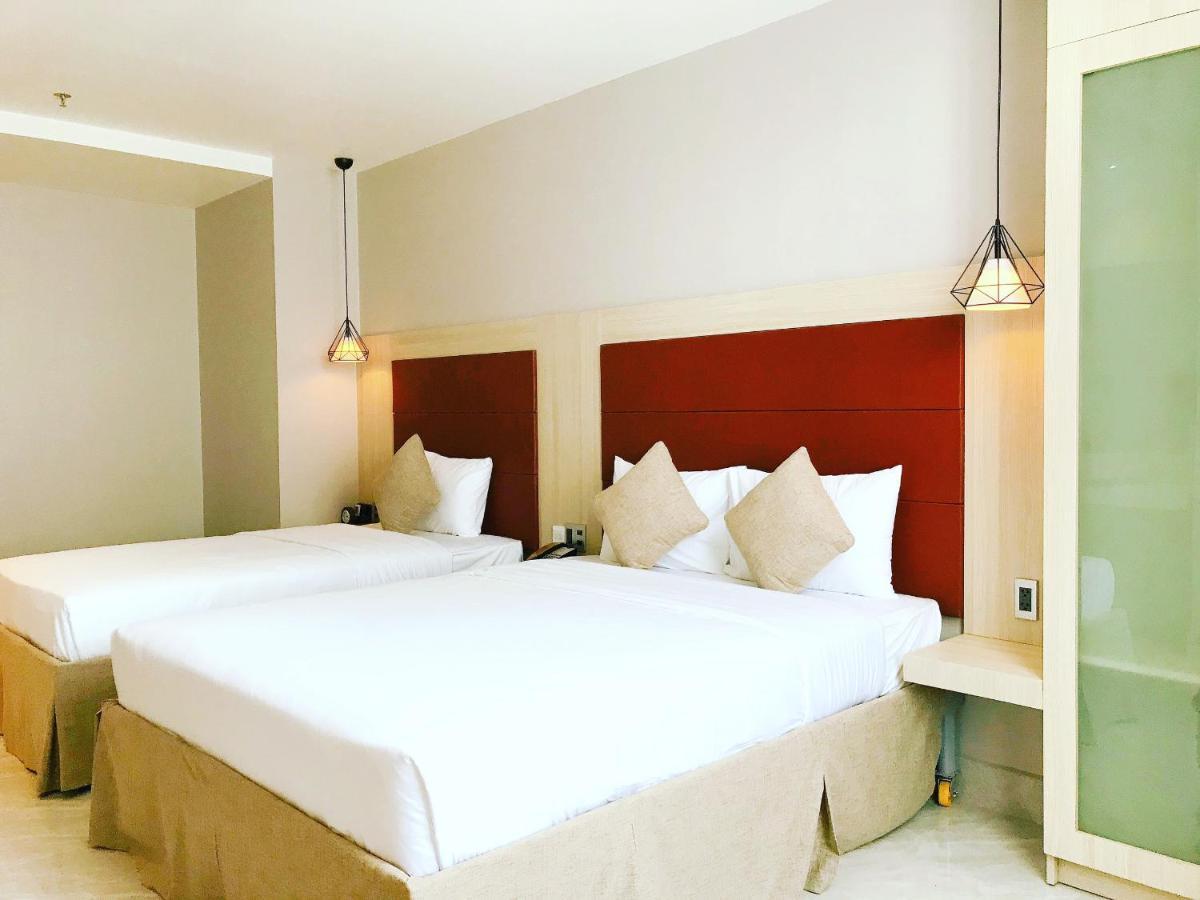 Holiday 2 Hotel Кан То Екстериор снимка
