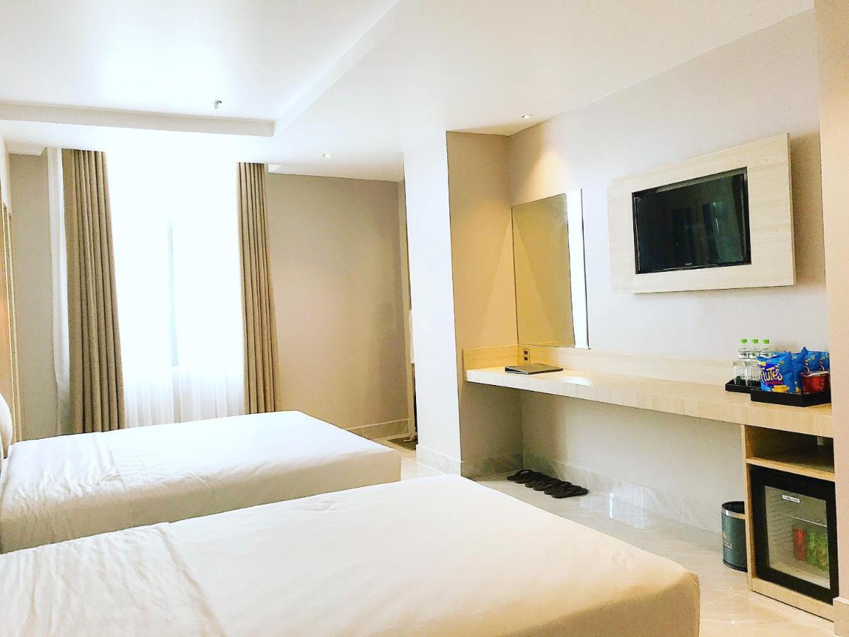 Holiday 2 Hotel Кан То Екстериор снимка