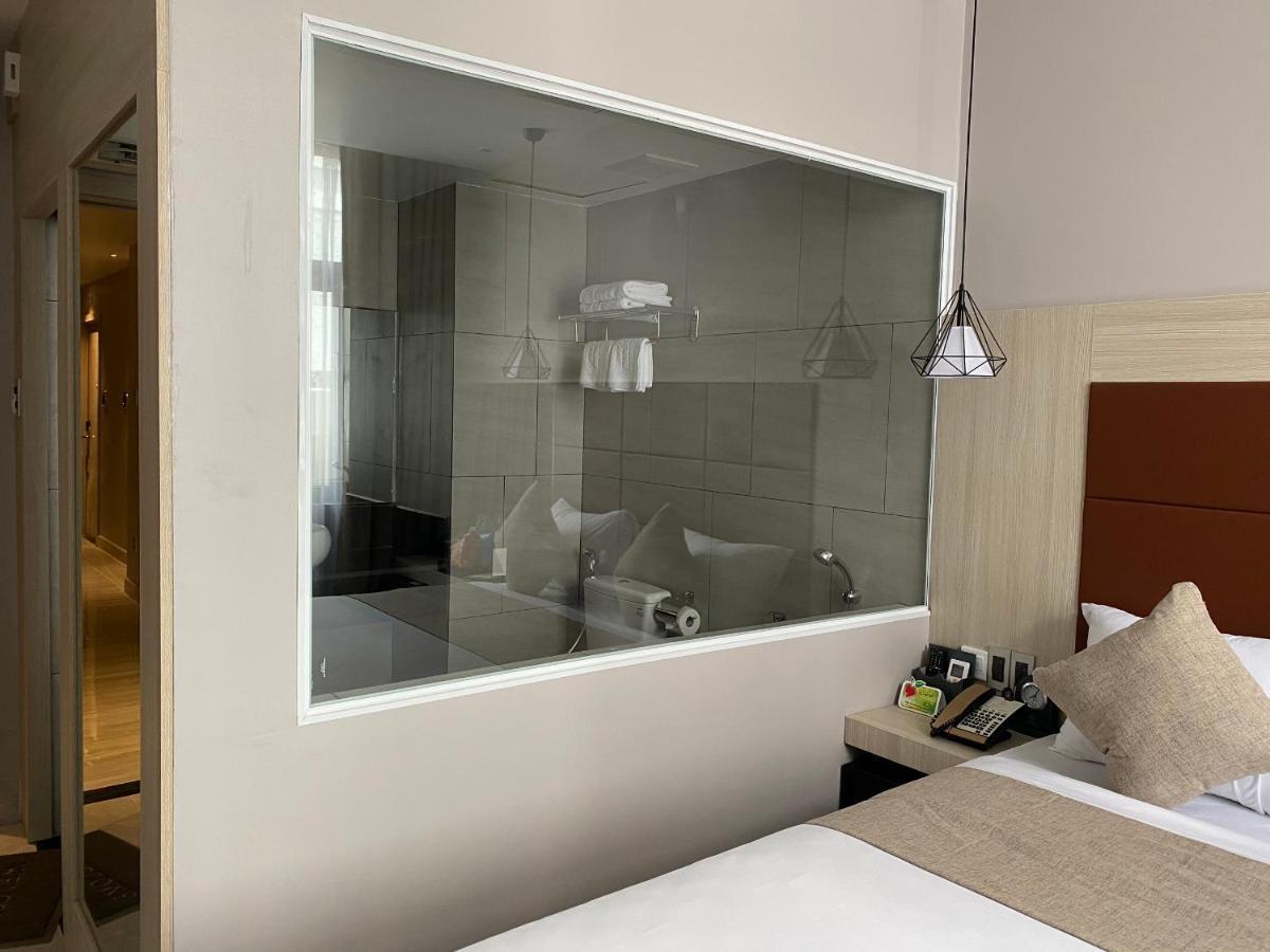 Holiday 2 Hotel Кан То Екстериор снимка