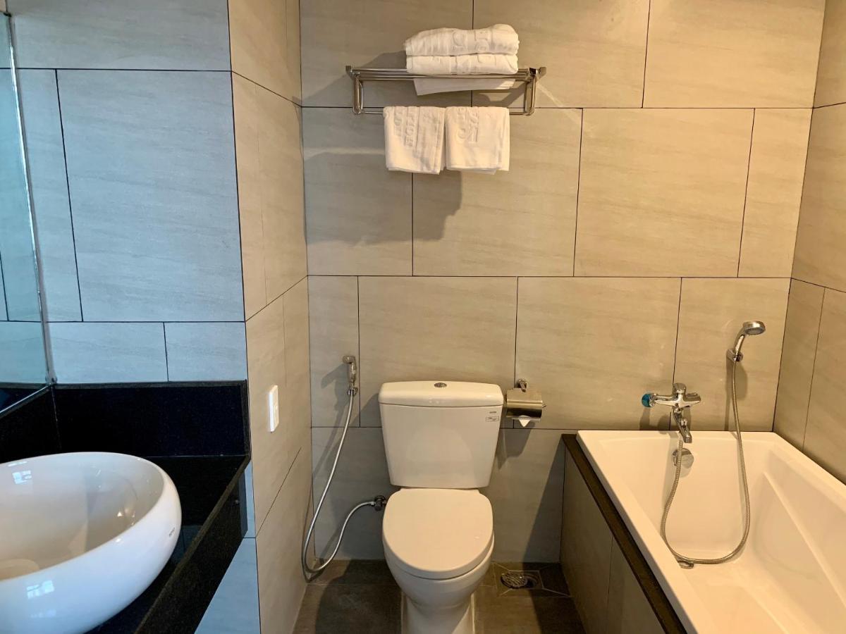 Holiday 2 Hotel Кан То Екстериор снимка