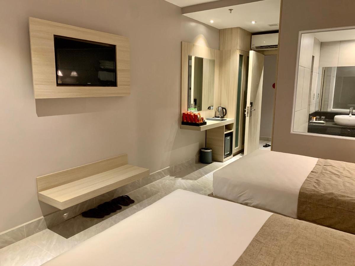 Holiday 2 Hotel Кан То Екстериор снимка
